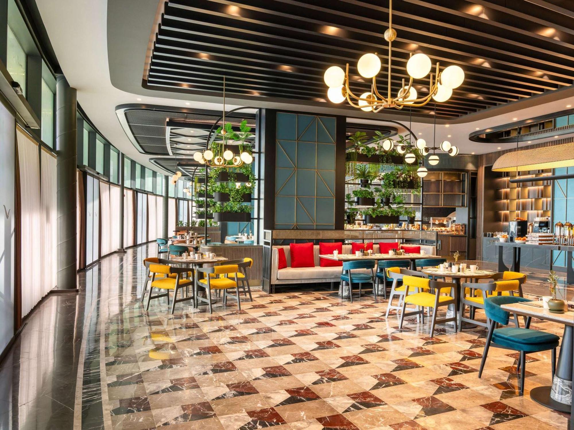 Moevenpick Hotel Istanbul Marmara Sea Exterior photo