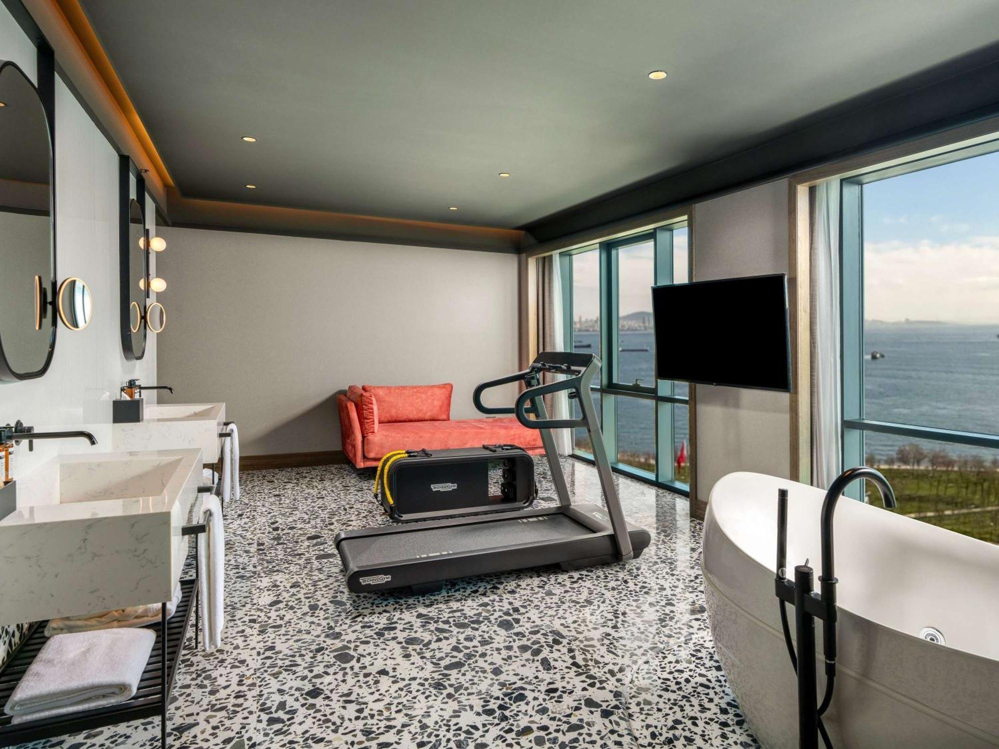 Moevenpick Hotel Istanbul Marmara Sea Exterior photo